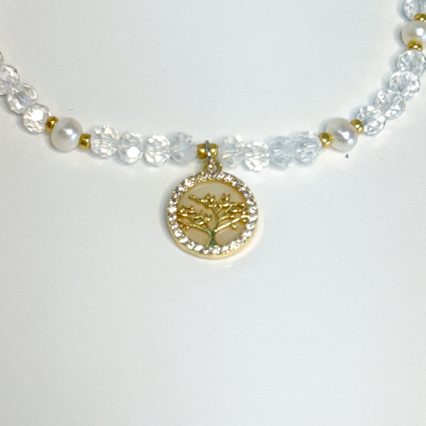 Lung Cancer Bracelet - Pearls & Clear Crystal Beads